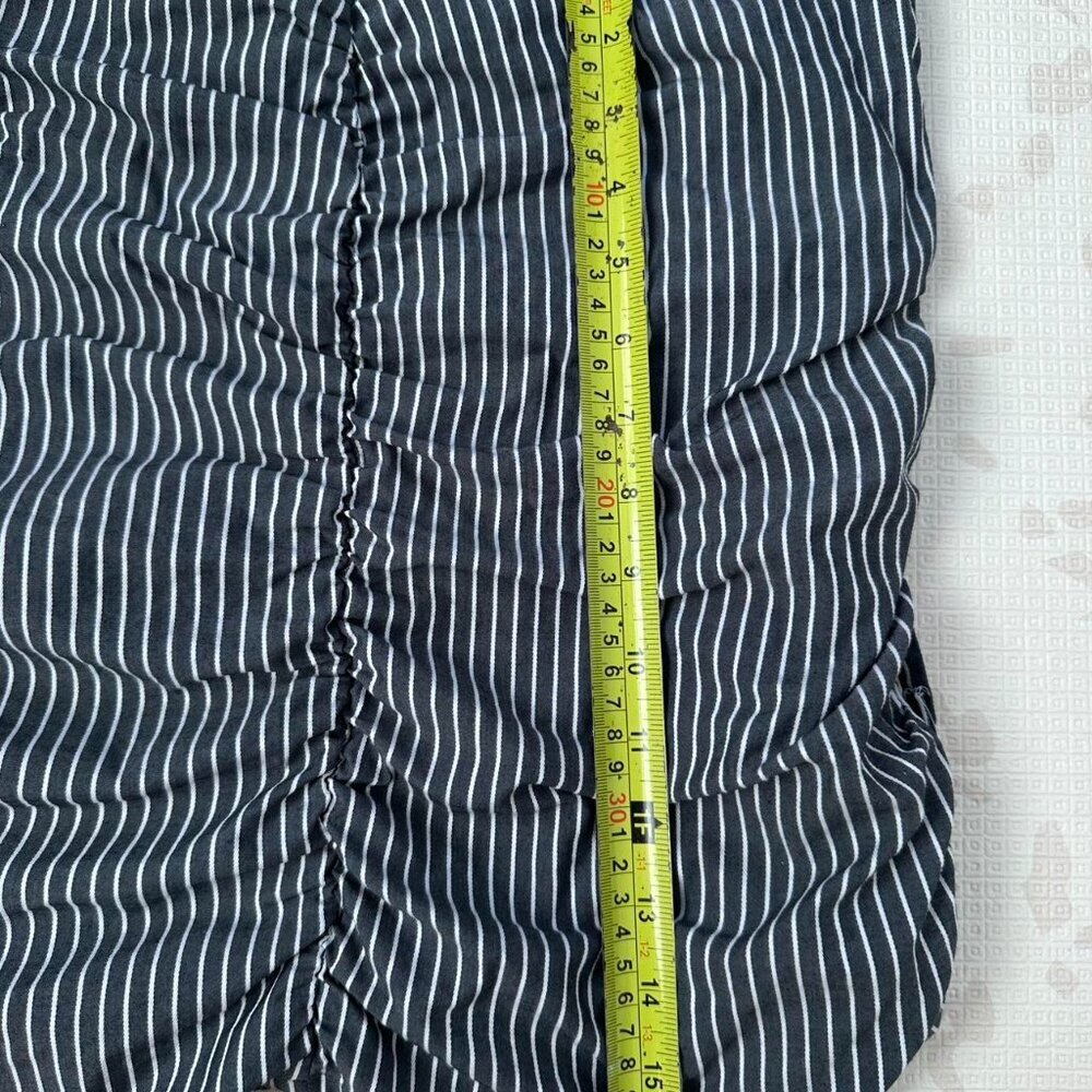 ๐งก 2 for 10$ tube top size L in grey and white brand Groggy - Picture 6 of 8